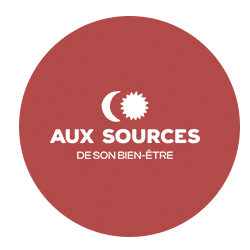 Logo Aux Sources de son bien-être, icônes lune et soleil sur fond terracotta.